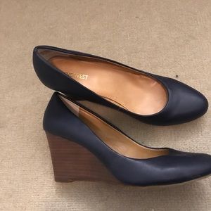 Nine West Navy Blue Wedges Size 9 1/2